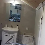 Landhuis Pod Debem *