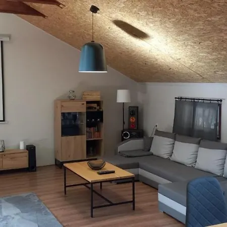 Landhuis Pod Debem